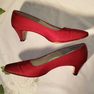 VTG w/box 1968 custom dyed Cranberry heels 7